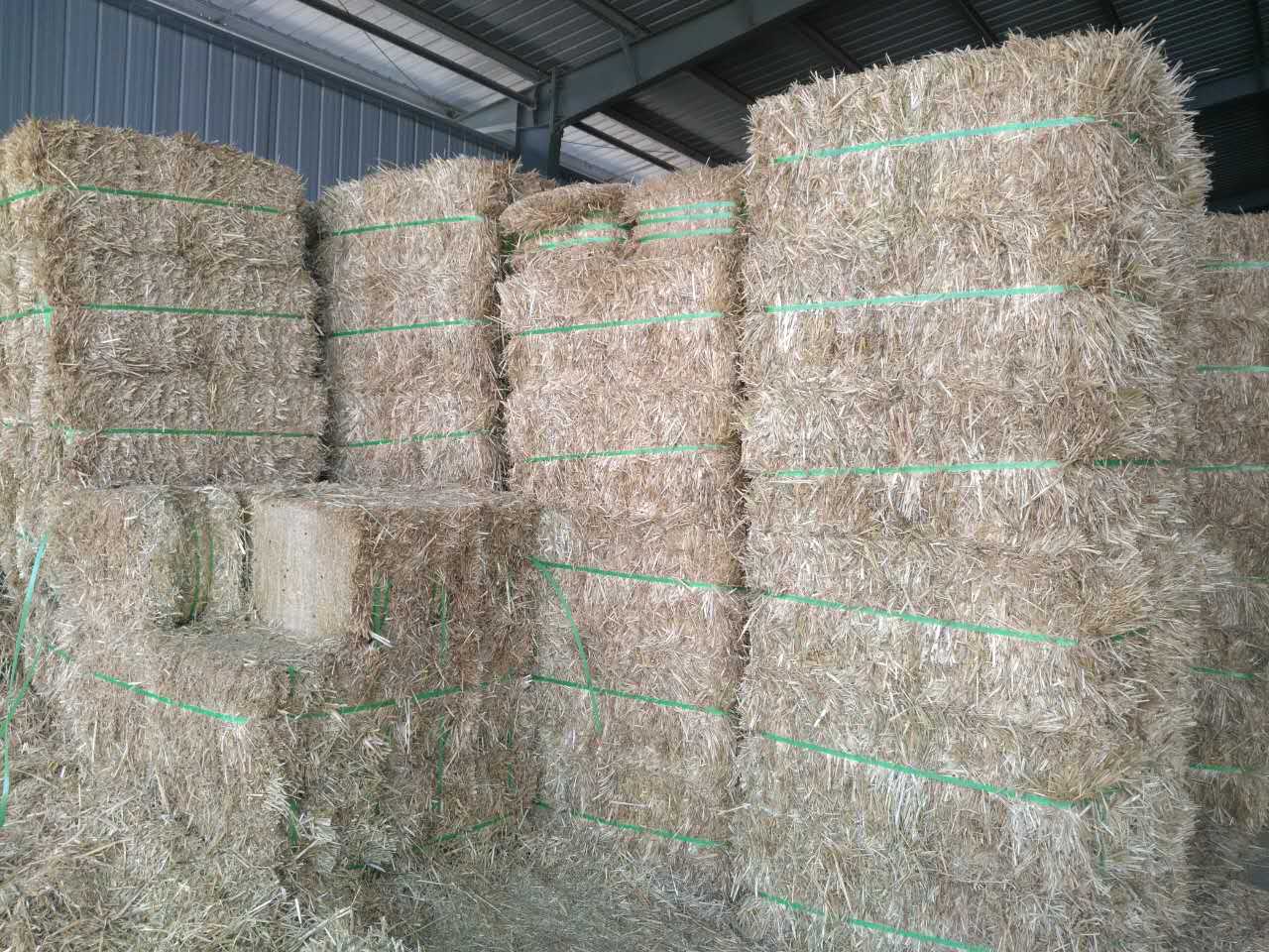 云南大型30噸鍘草機(jī)多少錢(qián)一臺(tái)？
